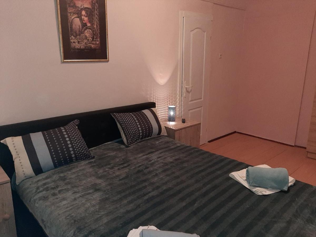 Krin Apartman Subotica Exterior foto
